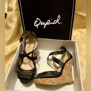 Quips Wedge Heels Strappy Black Sandals, Size 6.5, Cork Wedge Heel